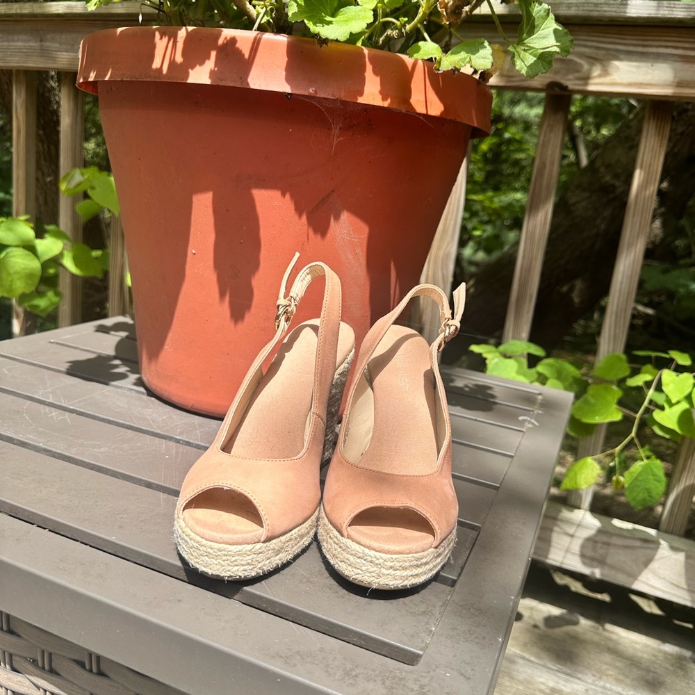 Nine West Cream Espadrille Leather Wedge Sandals, 6.5, 37, 4, Gently Worn - Picture 4 of 5